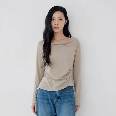 (JJ지고트) 스판 사이드 셔링 카울넥 티셔츠 GSAP0TSP21