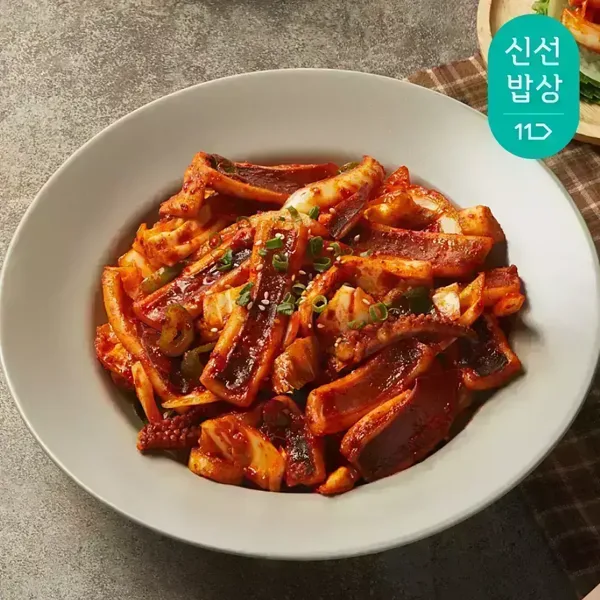 쿡솜씨 매콤오징어볶음 신선야채 밀키트