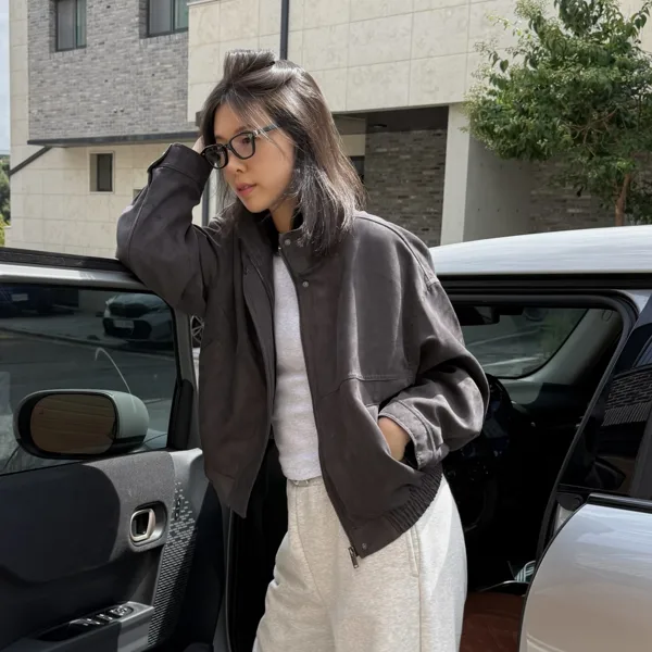 스파오 여성 하이넥 블루종 (스웨이드/레더) SPJLG49W02