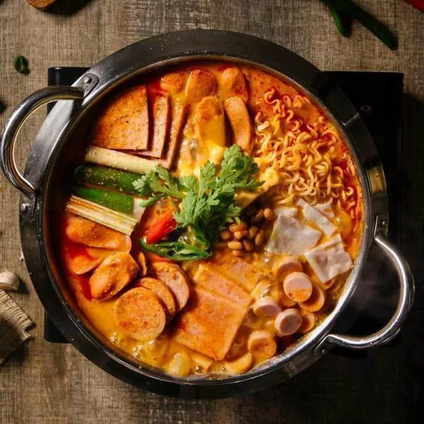 놀부 부대찌개 600g 4팩(+라면사리 2팩) 외 시리즈