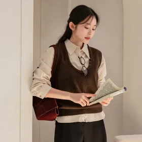 캔마트 단추 딥 유넥 니트 조끼